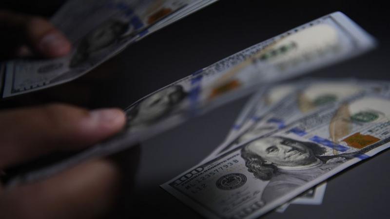 The Fed Pertahankan Suku Bunga Acuan, Dolar AS Menguat