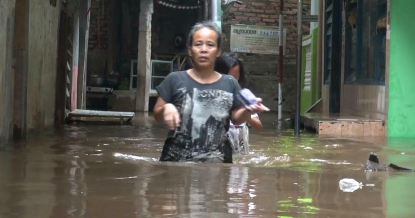 Banjir Rendam Puluhan Rumah di Kampung Ambon Bandarlampung