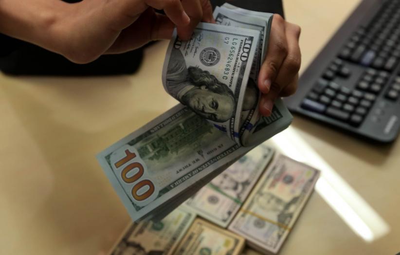 Dolar Melemah Menyusul Isu Penundaan Penerapan Reformasi Pajak AS