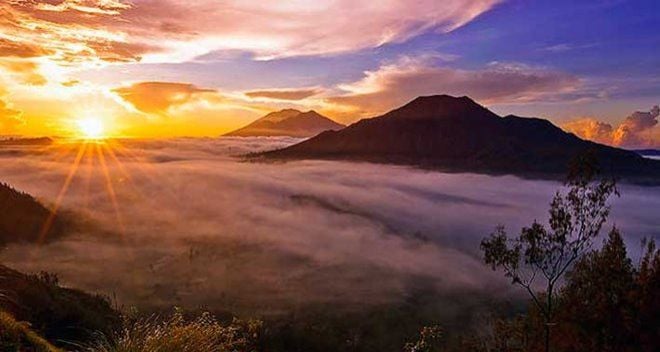 Lima Gunung Di Bali, Keindahan Puncaknya Jadi Incaran Turis