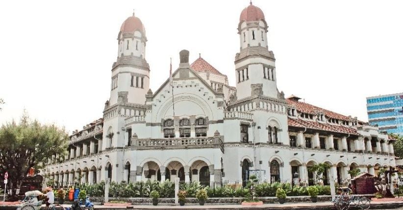 Sejarah lawang sewu dalam bahasa inggris