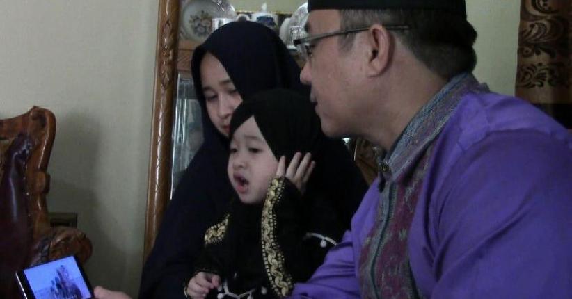 Salawat Balita 3,6 Tahun di Palembang Antar Ibunya Bisa Naik Haji