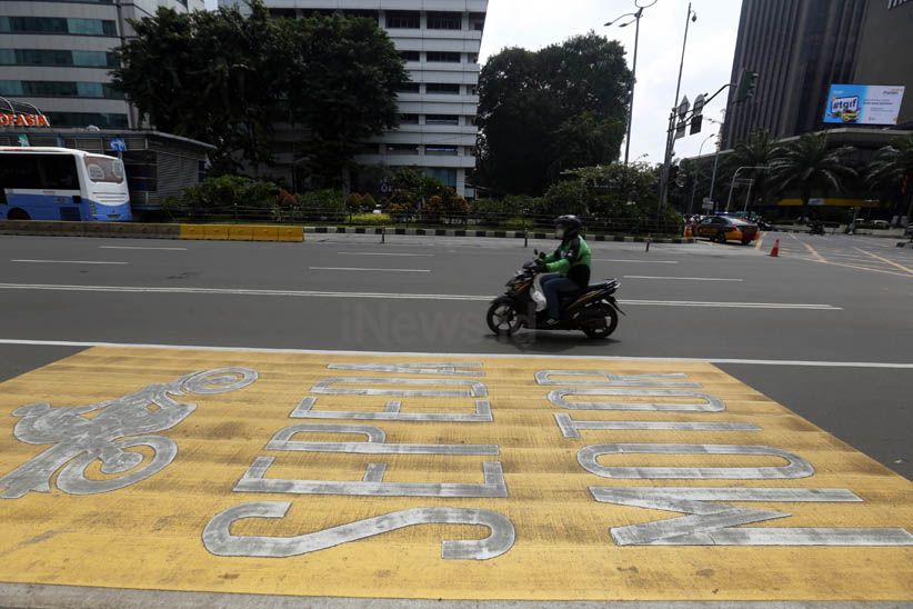 Ditlantas PMJ Akan Tilang Pemotor di Jalur Cepat Jalan MH Thamrin - Bagian 4