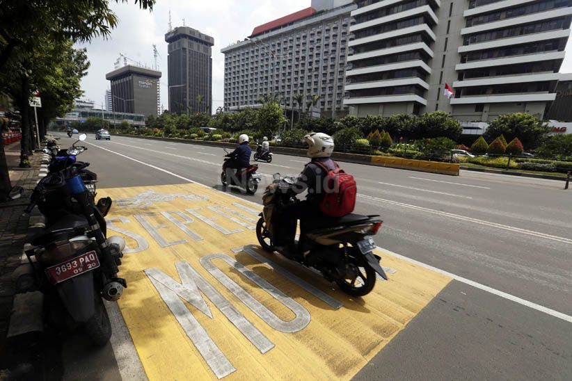 Ditlantas PMJ Akan Tilang Pemotor di Jalur Cepat Jalan MH Thamrin - Bagian 2