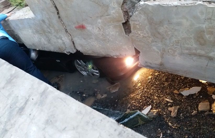 Momen Mutmainah Diselamatkan setelah Tertimbun Longsor 15 Jam - Bagian 6