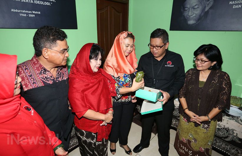 Persiapan 20 Tahun Reformasi, PDIP Bertemu Yenny Wahid - Bagian 4