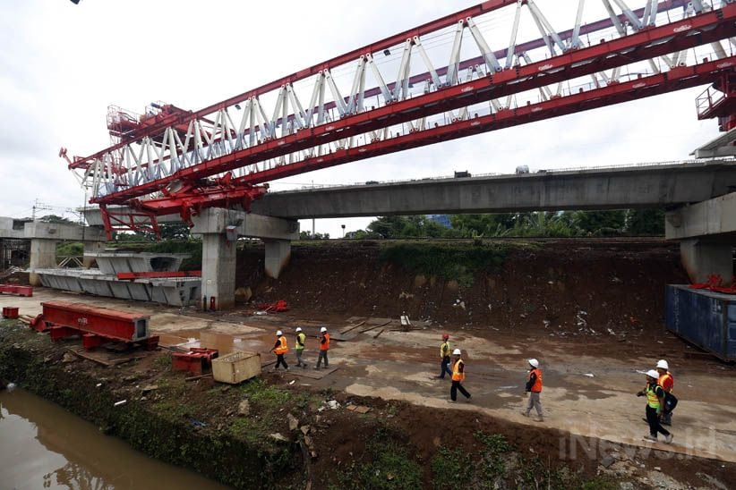 Puslabfor Mabes Polri Olah TKP Crane DDT Ambruk - Bagian 2