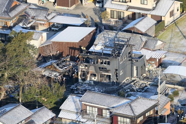 Helikopter Apache Jatuh Menimpa Rumah, 1 Awak Tewas - Bagian 2