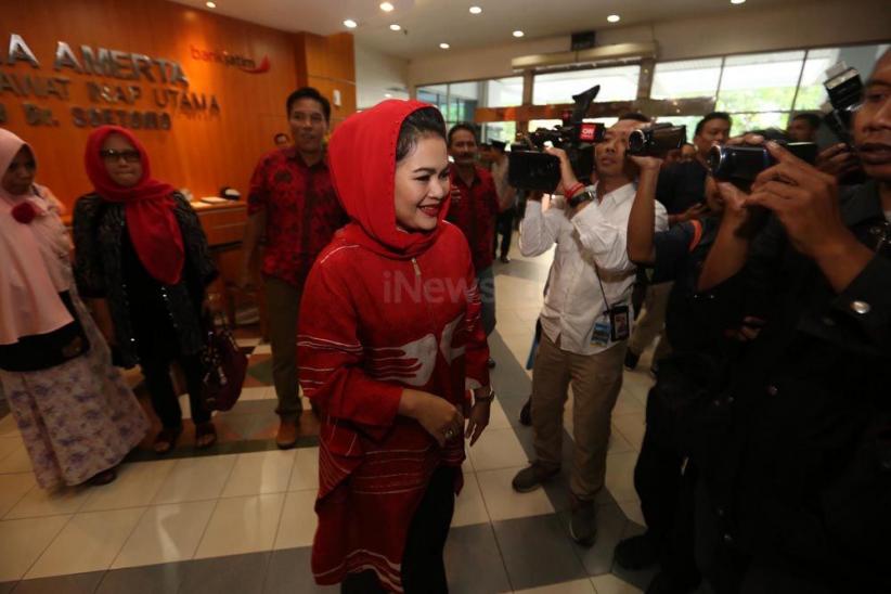 Dua Pasangan Bakal Cagub dan Cawagub Jatim Ikut Tes Kesehatan - Bagian 8