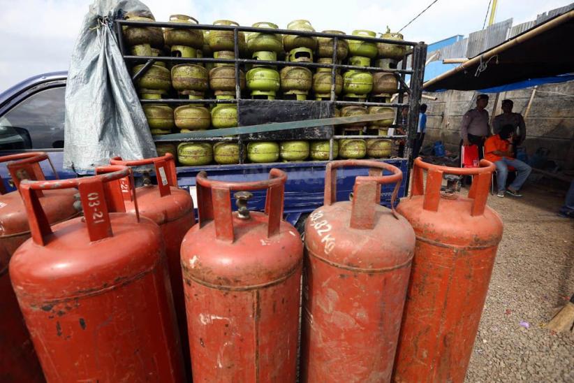 Polisi Bongkar Pabrik Gas Opolosan Beromzet Rp600 Juta per Bulan - Bagian 7