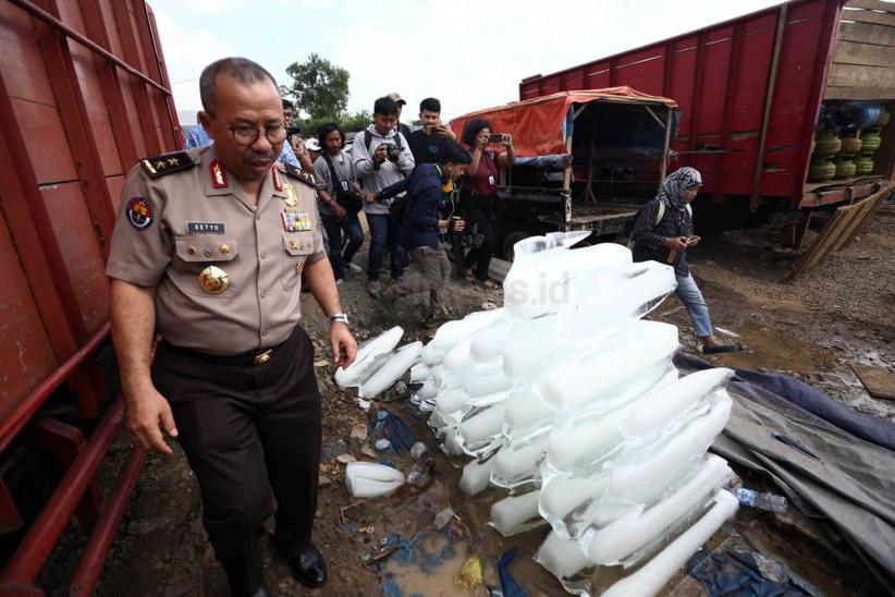 Polisi Bongkar Pabrik Gas Opolosan Beromzet Rp600 Juta per Bulan - Bagian 3