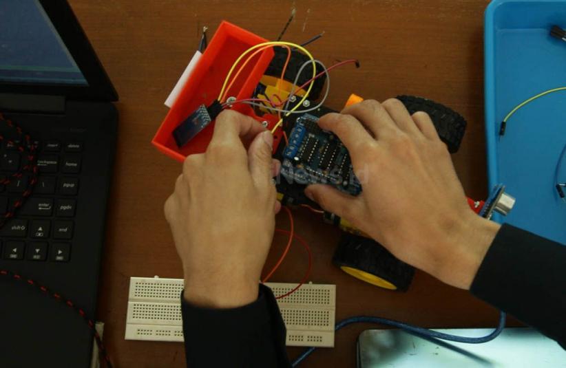 Workshop Robotika untuk Tingkatkan Kreativitas dan Inovasi  - Bagian 5