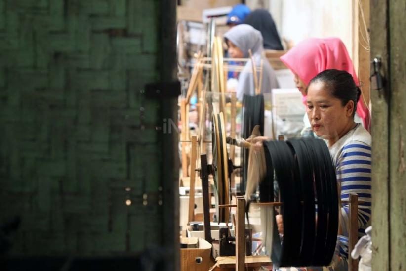 Warna-Warni Kain Ulos Sumatera Utara Buatan Bandung - Bagian 5