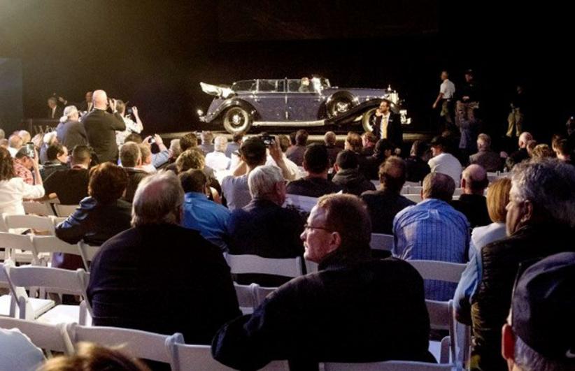 Mobil Kesayangan Hitler Terjual Rp93 Miliar - Bagian 3
