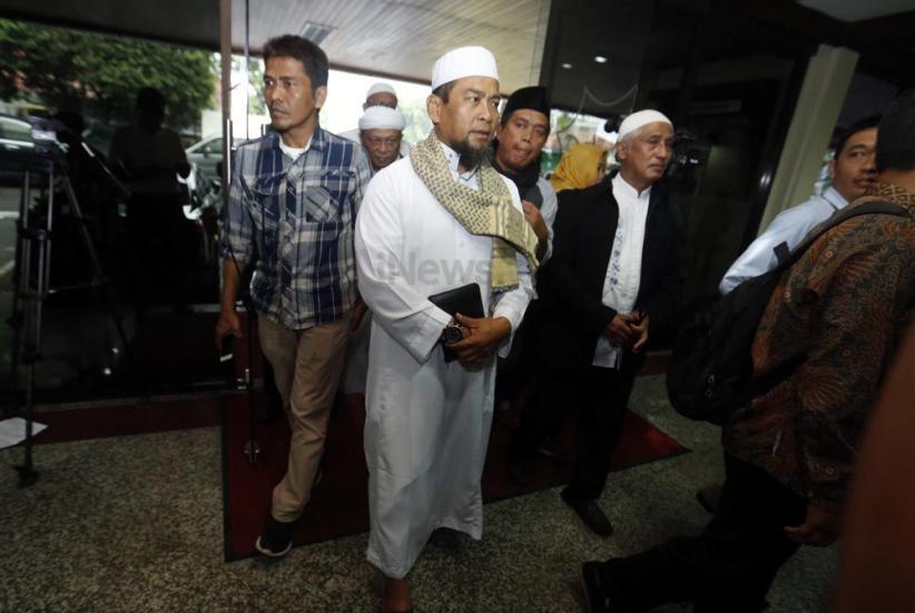Ustaz Zulkifli Muhammad Ali Penuhi Panggilan Polisi sebagai Tersangka - Bagian 4