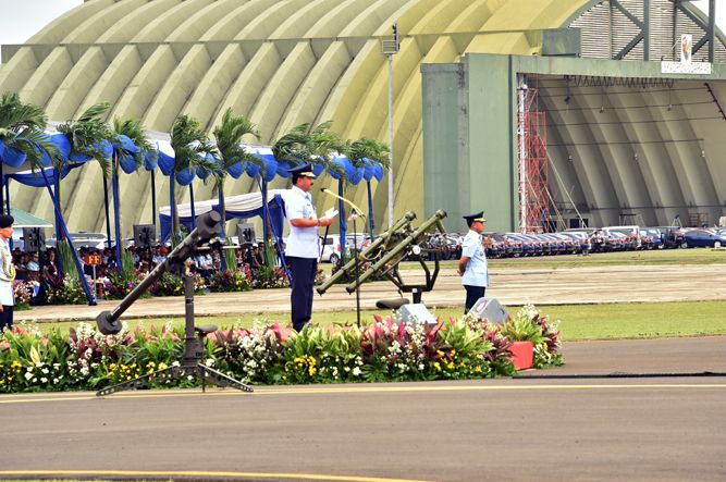 Panglima TNI Serahkan Jabatan KSAU ke Marsekal TNI Yuyu Sutisna - Bagian 6