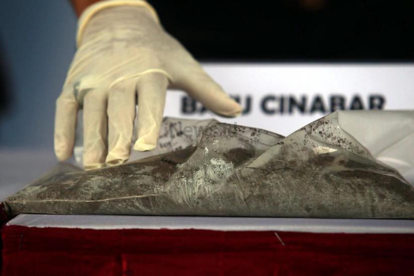 Polda Jatim Bongkar Industri Pengolahan Merkuri Ilegal - Bagian 4