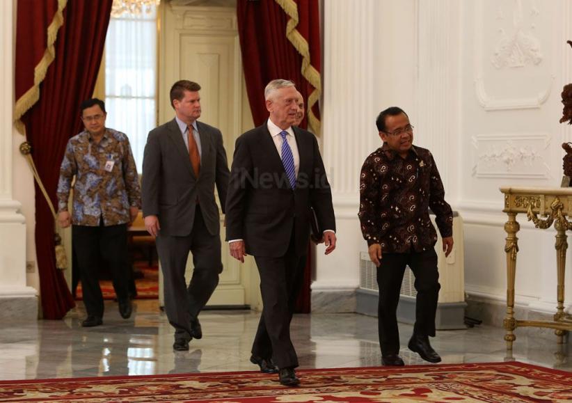 Bahas Korea Utara, Jokowi Bertemu Menhan AS di Istana Merdeka - Bagian 5