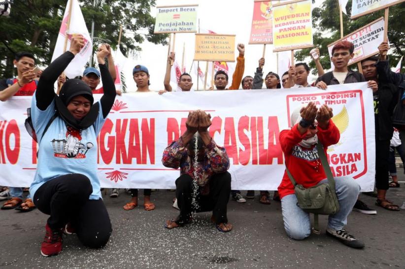 Unjuk Rasa Tolak Kebijakan Impor Beras - Bagian 2