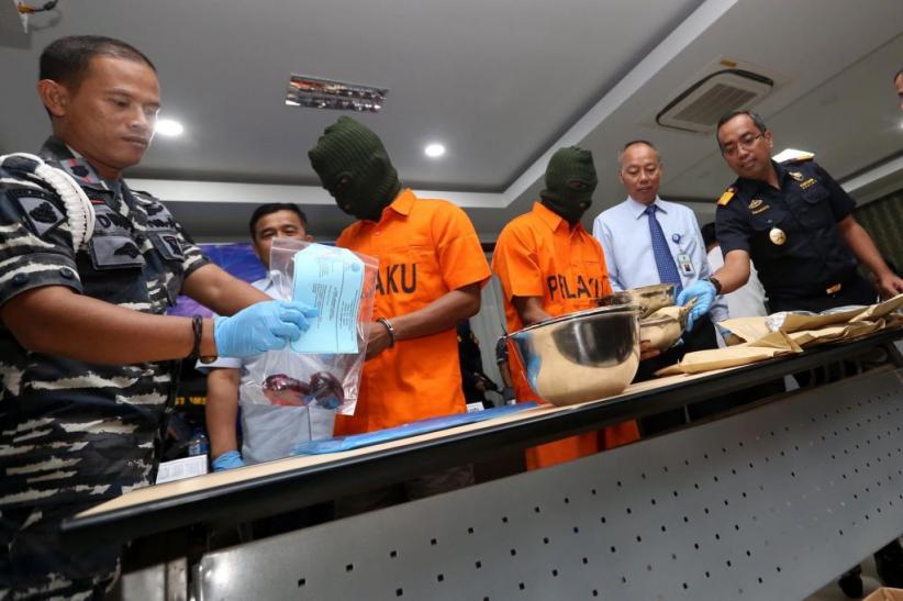 Bea Cukai Juanda Ciduk Penyelundup 3 Kg Sabu dari Malaysia - Bagian 3