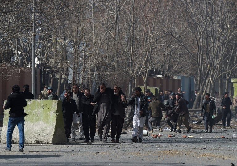 Bom Mobil Meledak di Kabul Tewaskan 40 Orang - Bagian 2