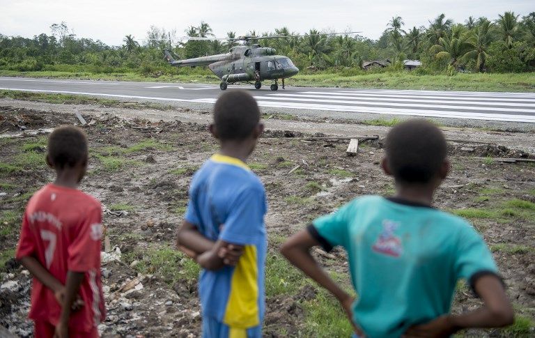 Tim Satgas Kesehatan TNI Tiba di Pedalaman Asmat - Bagian 5