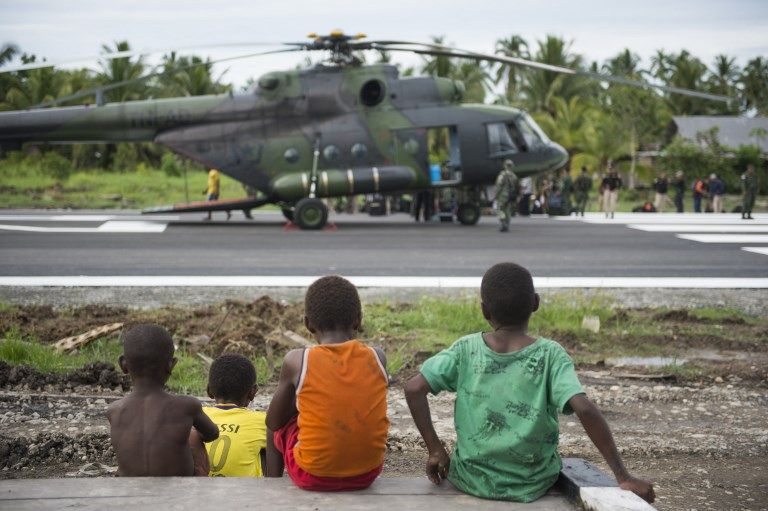 Tim Satgas Kesehatan TNI Tiba di Pedalaman Asmat - Bagian 4