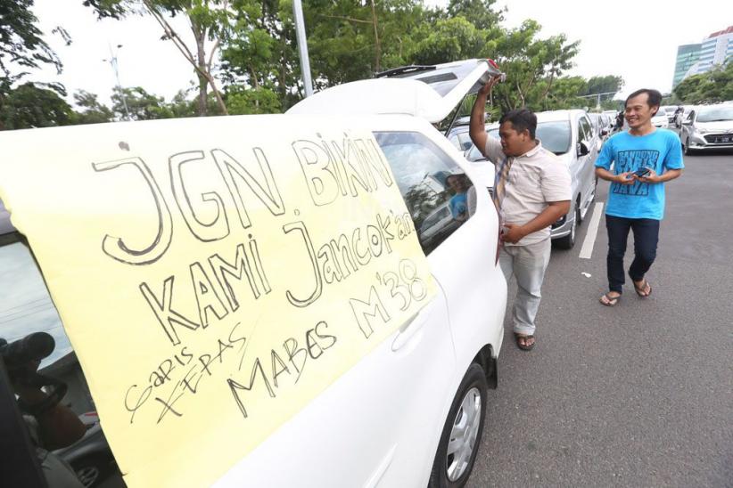 RatusanÂ Sopir TaksiÂ Online Tolak Permenhub 108 - Bagian 4