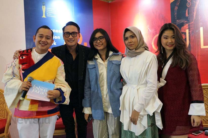 Wardah Fashion Award Edukasi Desainer Muda Indonesia - Bagian 3