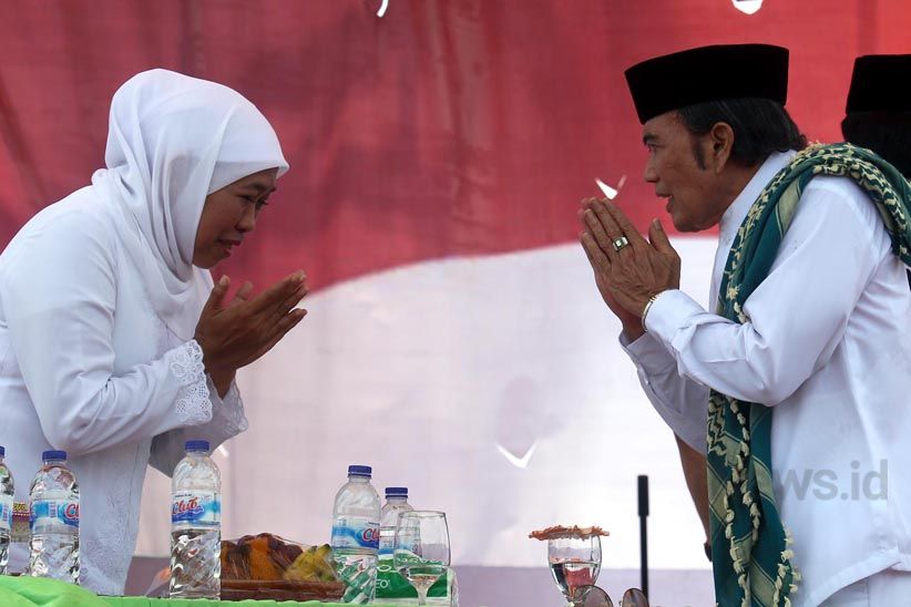 Khofifah dan Rhoma Irama Hadiri Istigasah Akbar di Surabaya - Bagian 1