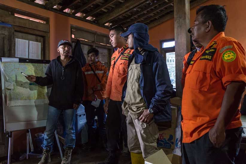 Tim SAR Terus Mencari Warga Selandia Baru yang Hilang di Gunung Merbabu - Bagian 2