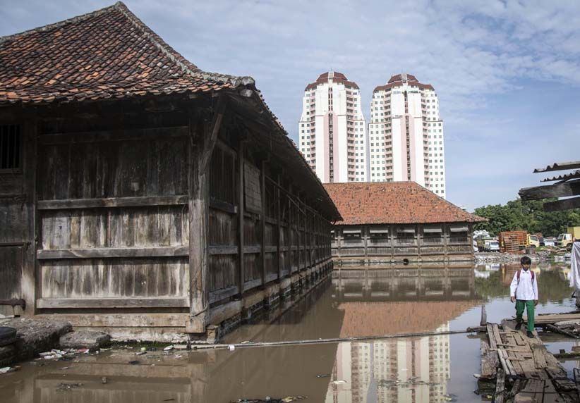 Setiap Tahun Permukaan Tanah Turun 12 Cm, Jakarta Rawan Tergenang Rob - Bagian 2