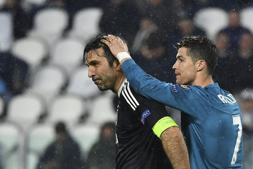 Melihat Gol Salto Ronaldo Robek Gawang Buffon - Bagian 5