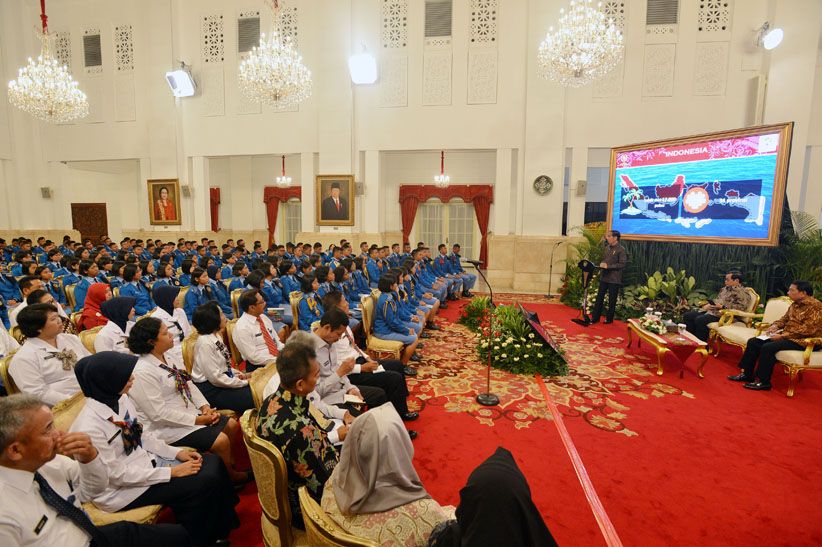 Jokowi Ajak Siswa Taruna Nusantara Berjuang Keras Wujudkan Indonesia Kuat - Bagian 2