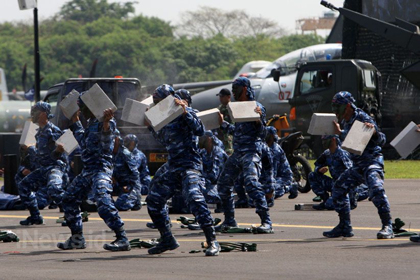 Kemeriahan HUT Ke-72 TNI AU, Ada Aksi Bela Diri hingga Atraksi Jupiter - Bagian 10