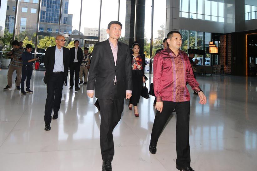 HT Ajak Menkominfo Singapura Keliling Studio iNews - Bagian 5