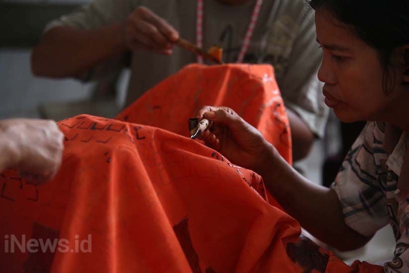 Penyandang Masalah Kesejahteraan Sosial Dibekali Latihan Kerajinan Tangan  - Bagian 7
