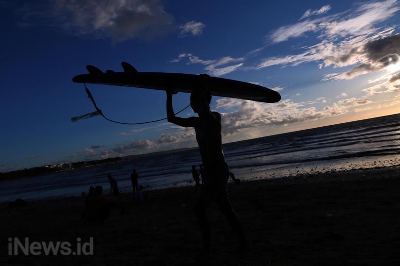 Dipenuhi Sampah, Begini Kondisi Memprihatinkan Pantai Kuta Bali - Bagian 14