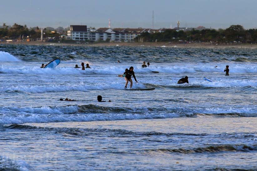 Dipenuhi Sampah, Begini Kondisi Memprihatinkan Pantai Kuta Bali - Bagian 11