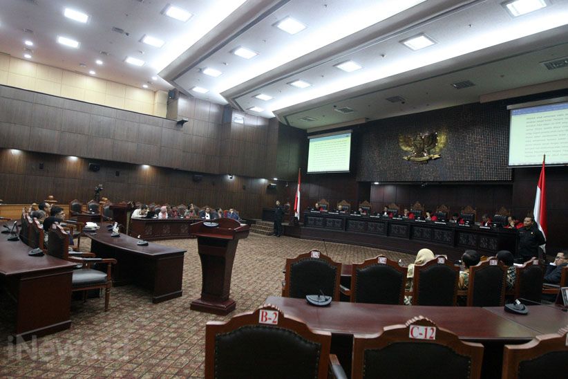 MK: Hak Angket KPK yang Dibentuk DPR Sah - Bagian 3