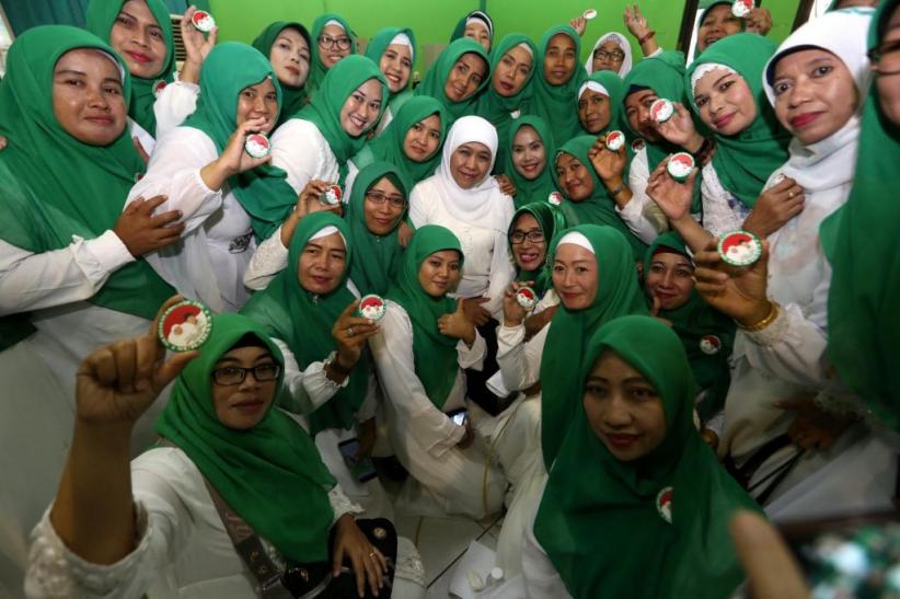 Kader Muslimat NU Doa Bersama Menangkan Khofifah-Emil - Bagian 1