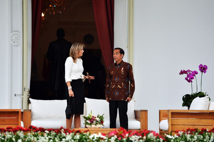 Ketika Presiden Jokowi Bahas Inklusi Keuangan dengan Ratu Maxima di Teras Istana  - Bagian 2