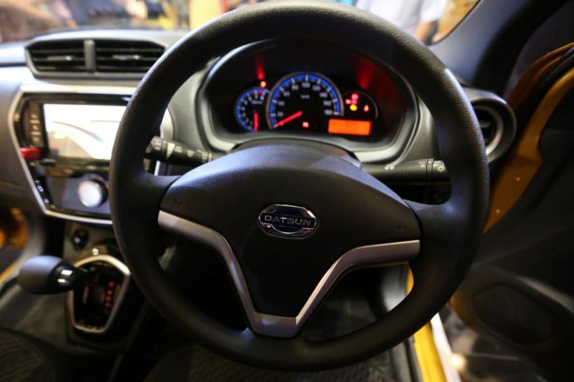 Datsun Cross Resmi Mengaspal di Surabaya - Bagian 5