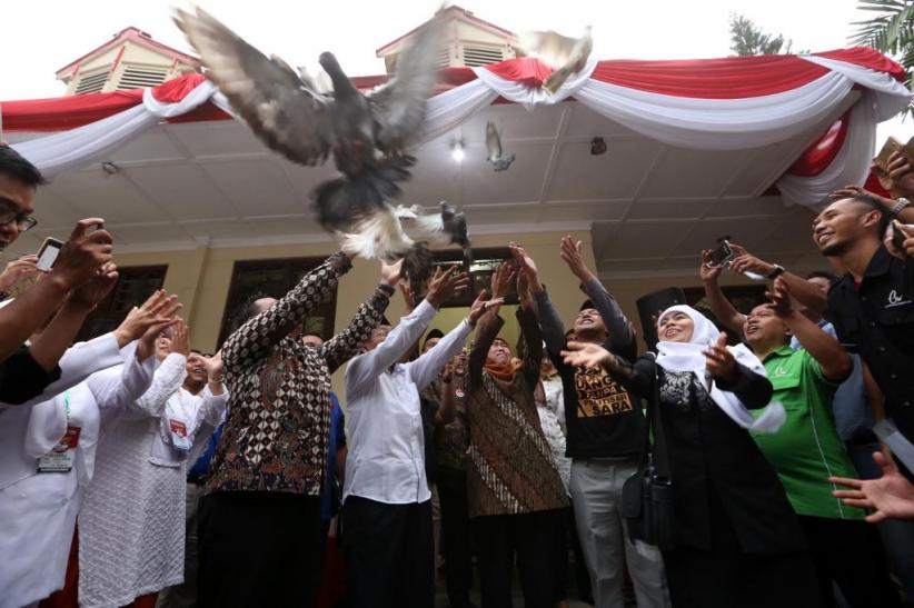 Khofifah Resmikan Rumah Aspirasi Warga Jatim - Bagian 1