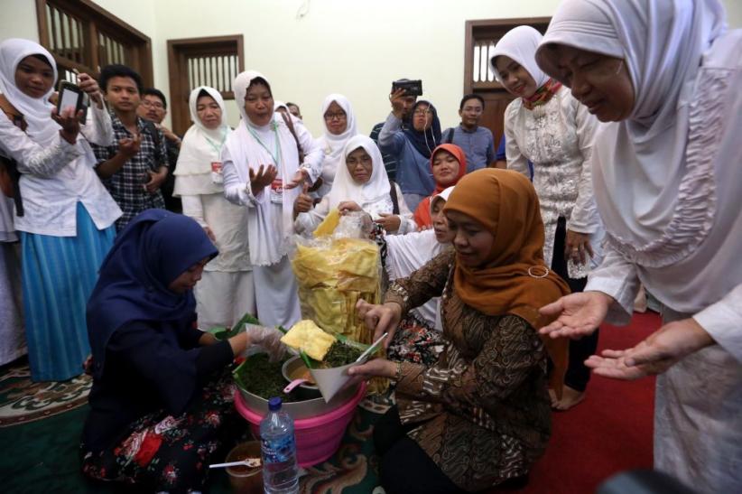 Khofifah Resmikan Rumah Aspirasi Warga Jatim - Bagian 4