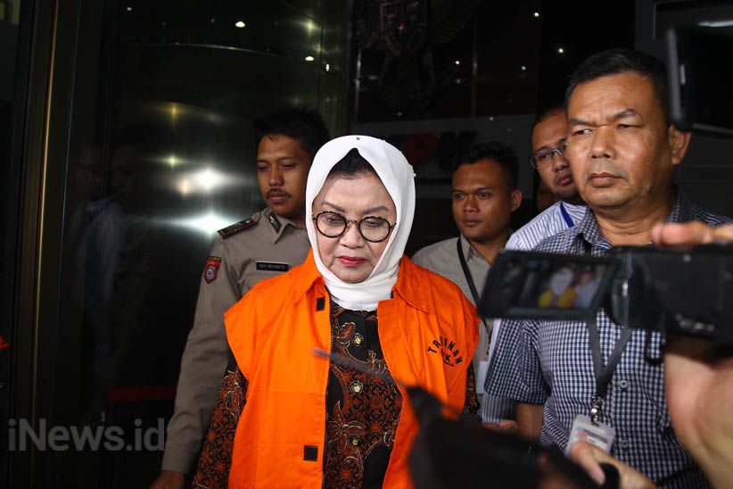 Bupati Subang Imas Aryumningsih Dijebloskan ke Rutan KPK - Bagian 5