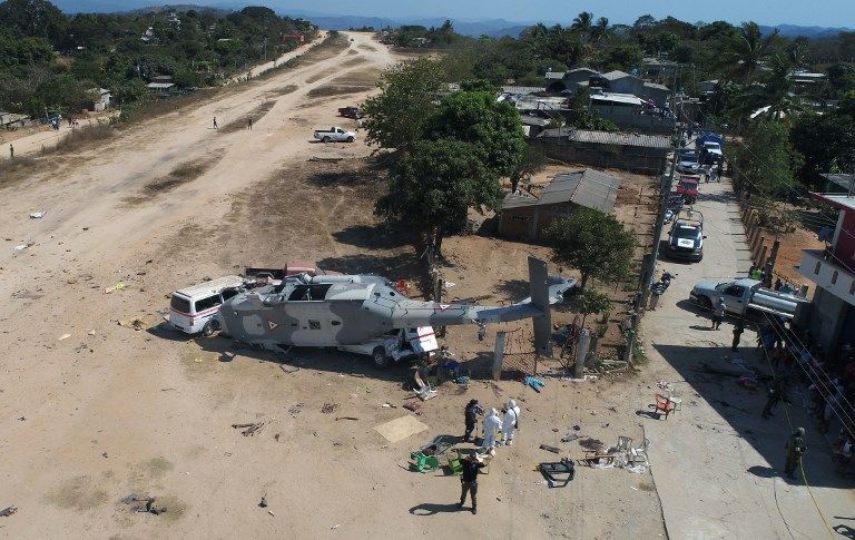 Helikopter yang Ditumpangi Menteri Meksiko Jatuh, 13 Orang Tewas - Bagian 4