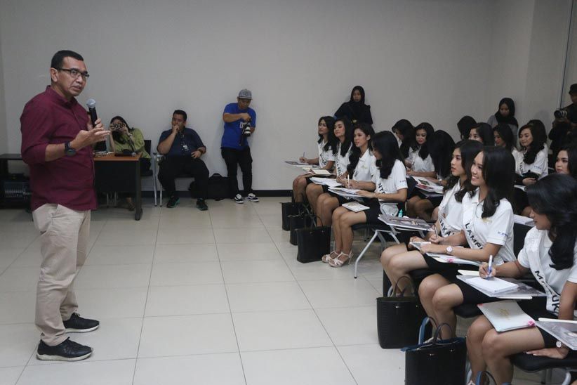 Karantina Hari Ke-11, Finalis Miss Indonesia Belajar Jurnalistik di MNC Media - Bagian 3