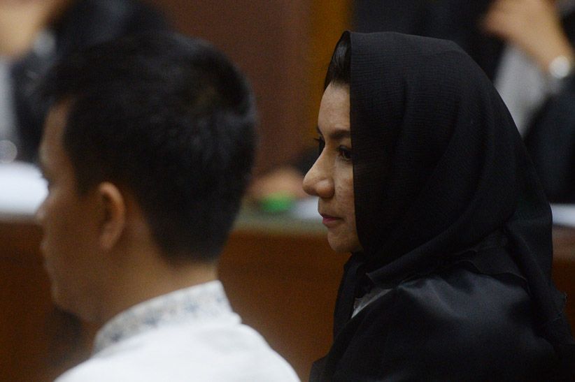 Bupati Kutai Kartanegara Rita Widyasari Jalani Sidang Perdana - Bagian 2