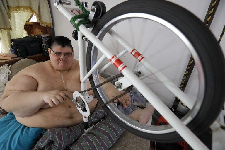 Melihat Perjuangan Pria Terberat di Dunia Pangkas Bobot Tubuh dengan Berolahraga - Bagian 2